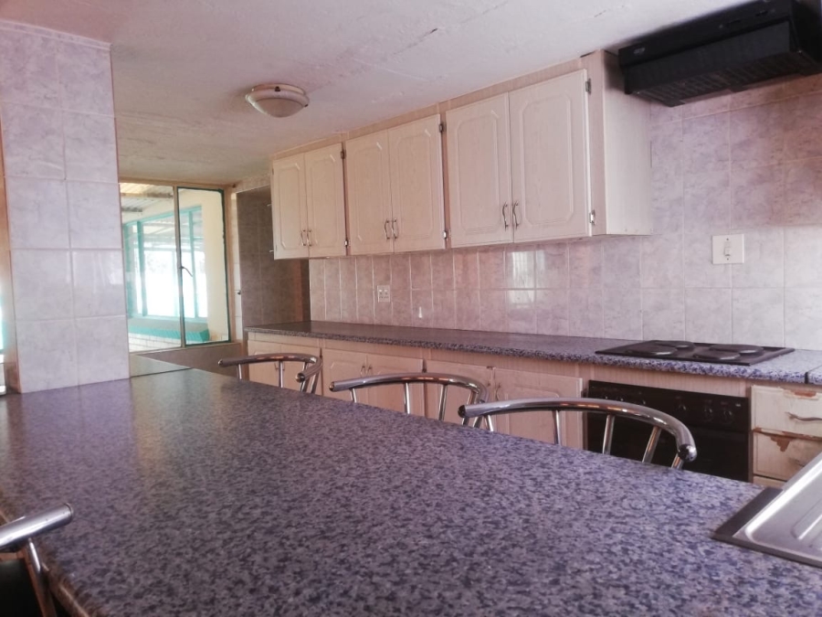 5 Bedroom Property for Sale in Stilfontein Ext 3 North West